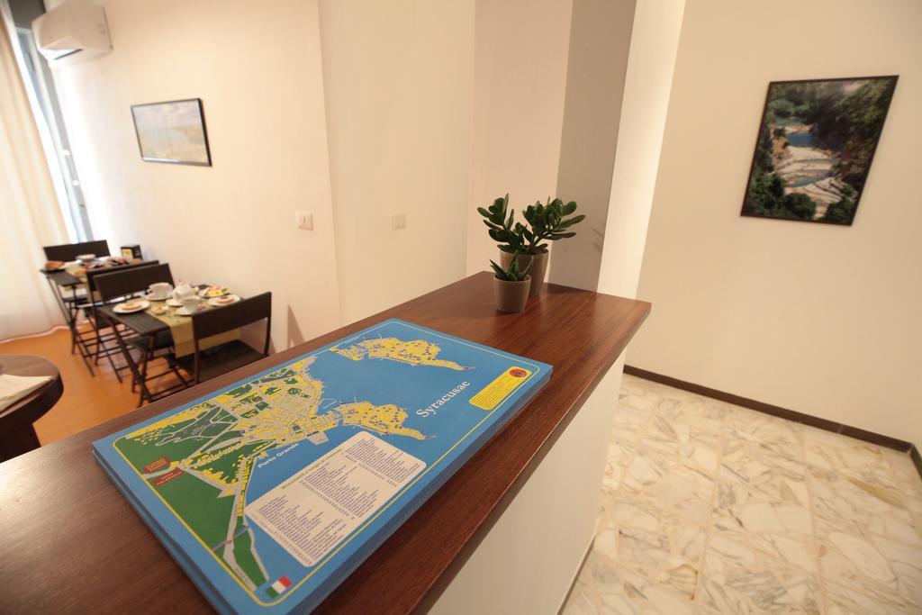 B&B Tari Сиракузы Экстерьер фото